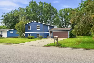827 E Olson Street, Blair, WI 54616 - Photo 2