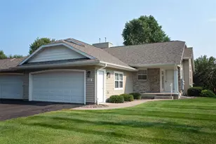 4433 E Hamilton Ave, Eau Claire, WI 54701 - Photo 2