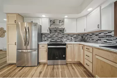 727 Rassbach Street, Eau Claire, WI 54701 - Photo 14