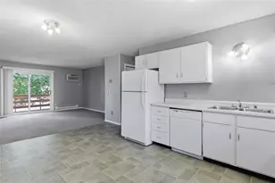 227 Harvest Ln, Altoona, WI 54720 - Photo 8