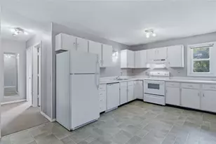 227 Harvest Ln, Altoona, WI 54720 - Photo 10