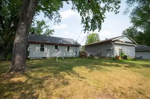 1135 Mansfield St, Chippewa Falls, WI 54729 - Photo 4