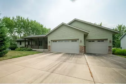 913 Bridgewater Avenue, Chippewa Falls, WI 54729 - Photo 1