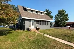 121 N River St, Spooner, WI 54801 - Photo 2