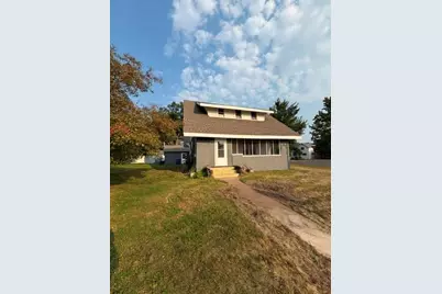 121 N River St, Spooner, WI 54801 - Photo 4