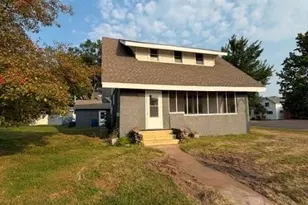 121 N River St, Spooner, WI 54801 - Photo 4