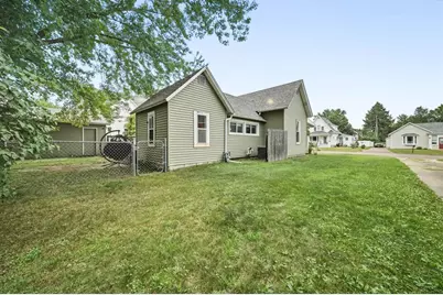 1619 Garfield Avenue, Altoona, WI 54720 - Photo 6