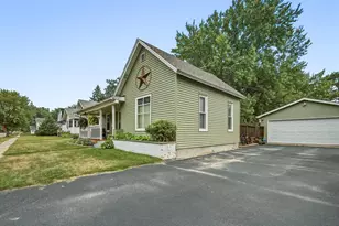 1619 Garfield Ave, Altoona, WI 54720 - Photo 2