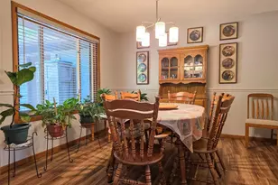 302 Summit Ct, Chippewa Falls, WI 54729 - Photo 8