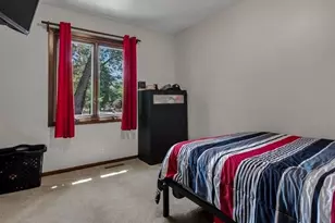903 Pamela Pl, Eau Claire, WI 54701 - Photo 16