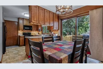 903 Pamela Place, Eau Claire, WI 54701 - Photo 8