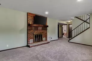 903 Pamela Pl, Eau Claire, WI 54701 - Photo 18