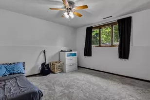 903 Pamela Pl, Eau Claire, WI 54701 - Photo 22