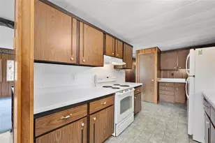 706 Stone St, Augusta, WI 54722 - Photo 10