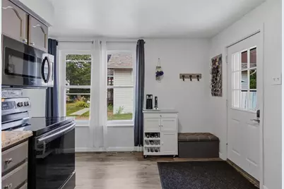 2015 4th Street, Eau Claire, WI 54703 - Photo 6