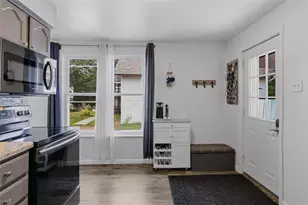 2015 4th St, Eau Claire, WI 54703 - Photo 6