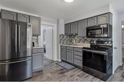 2015 4th Street, Eau Claire, WI 54703 - Photo 4