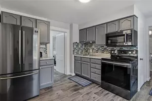 2015 4th St, Eau Claire, WI 54703 - Photo 4
