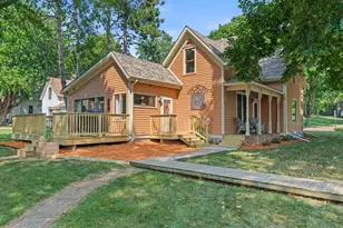 1221 10th St, Menomonie, WI 54751 - Photo 2