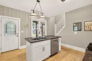 1221 10th St, Menomonie, WI 54751 - Photo 16
