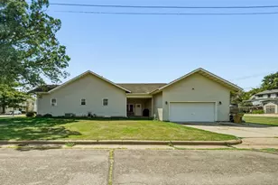 242 2nd Ave, Chippewa Falls, WI 54729 - Photo 2