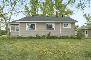 479 Irvine St, Chippewa Falls, WI 54729 - Photo 6