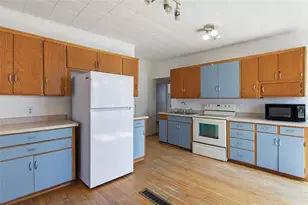 107 S Grove Street #1 &amp 2, Chippewa Falls, WI 54729 - Photo 6