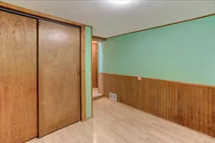 855 Stout St, Menomonie, WI 54751 - Photo 28