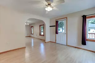 855 Stout St, Menomonie, WI 54751 - Photo 6