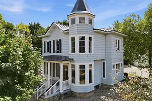 718 Bay St, Chippewa Falls, WI 54729 - Photo 2