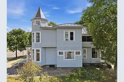 718 Bay Street, Chippewa Falls, WI 54729 - Photo 4