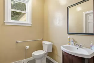 718 Bay St, Chippewa Falls, WI 54729 - Photo 34