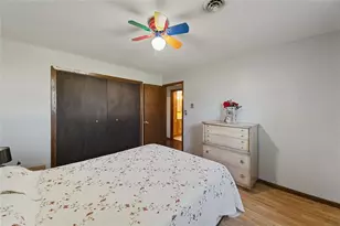 321 W Warner St, Ellsworth, WI 54011 - Photo 20