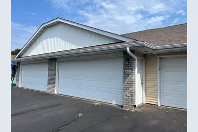 4326 W Robin Meadows Lane, Eau Claire, WI 54701 - Photo 2