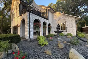 1011 Skyview Dr, Altoona, WI 54720 - Photo 4