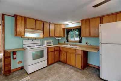 W711 Parkview Avenue, Mondovi, WI 54755 - Photo 2