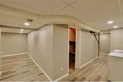 3045 Wedgewood Avenue, Eau Claire, WI 54703 - Photo 34