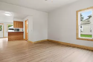 329 Washington St, Stanley, WI 54768 - Photo 8