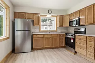 329 Washington St, Stanley, WI 54768 - Photo 10