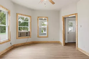 329 Washington St, Stanley, WI 54768 - Photo 6