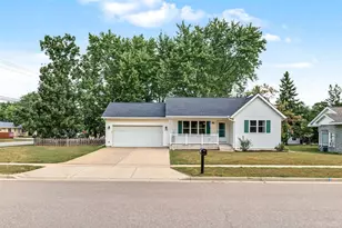 2336 Bradwood Ave, Altoona, WI 54720 - Photo 1