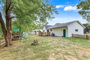 2336 Bradwood Ave, Altoona, WI 54720 - Photo 36