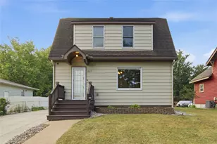 615 W Prospect St, Durand, WI 54736 - Photo 1
