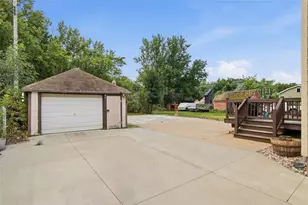 615 W Prospect St, Durand, WI 54736 - Photo 24