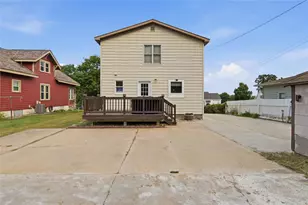 615 W Prospect St, Durand, WI 54736 - Photo 28