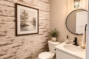 722 Sequoia Dr, Altoona, WI 54720 - Photo 4
