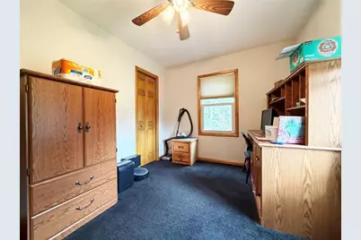 1812 Peterson Avenue, Eau Claire, WI 54703 - Photo 12