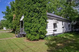 2627 7th St, Eau Claire, WI 54703 - Photo 2