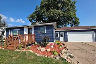 807 Augusta St, Rice Lake, WI 54868 - Photo 10