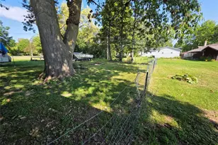 807 Augusta St, Rice Lake, WI 54868 - Photo 8